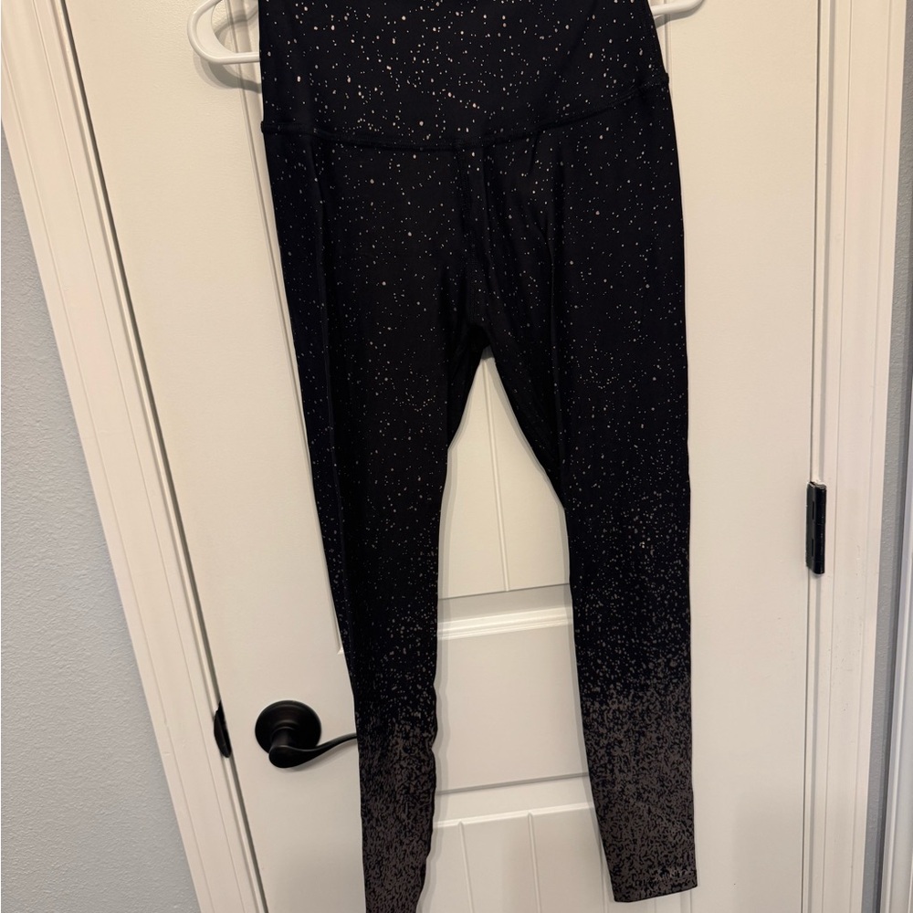 Beyond Yoga Black and Gold Speckled Leggings Size M